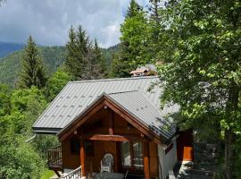 Chalet with mountainview, hotel din Oz