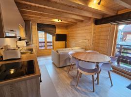 Cozy, quiet apartment in town center - near Geneva, Annecy, Chamonix, Lac Léman, hotell i Bons-en-Chablais
