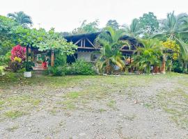 RIVER SIDE LODGE, hotel v destinaci Horquetas
