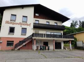 Margarethner Appartments, hotel na may parking sa Sankt Margarethen bei Knittelfeld