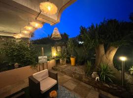 Private garden in center of saint tropez, holiday rental in Saint-Tropez