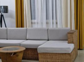 Appartements meuble SEED, готель з парковкою у місті Яунде