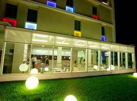 Breaking Business Hotel, spa hotel in Mosciano SantʼAngelo