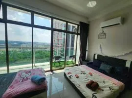 17-Mount Austin Palazio high floor 2/3pax beautiful street view