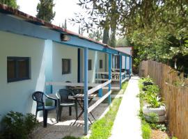 Glamping Rooms at The Sea Turtle, hotel v destinaci Dhërmi
