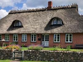 Ferienwohnung Piesch, hotel poblíž významného místa Förde-Golf-Club, Glücksburg