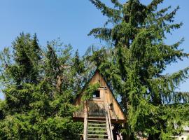 Get your zen among the trees, villa in Stahovica