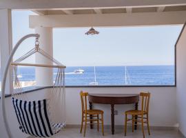 Casa Lussu, hotell i Lipari