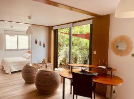 Bungalow parenthèse de vie - logement indépendant、セルネーのバンガロー