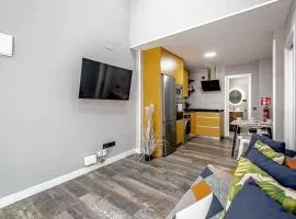Luminoso cerca 4 Caminos- Apartamento REINA VICTORIA