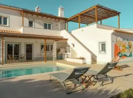 Birds of Paradise - Boutique Surf Lodge
