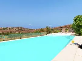 Vibrant Villa in San Bartolomé de Tirajana with Swimming Pool