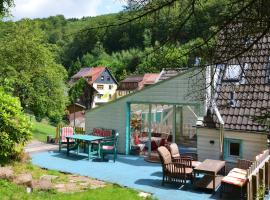 Quiet and cosy holiday home in Herzberg, hotel in Herzberg am Harz