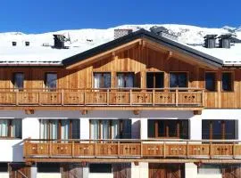 Chalet in Les Menuires by Les Trois Vallées