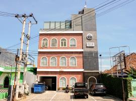 Ketje Luxury Capsule Lampung, family hotel in Lampung