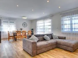 Villa in Kanfanar with Private Pool