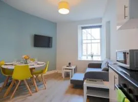Cosy & Central Broughton 2BR Apt near City Centre