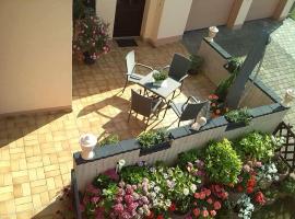 Ferienwohnung Schäfer, Hotel in Hackenheim