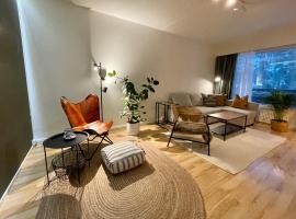 Hogland Apartments - 2, hotel con estacionamiento en Kotka