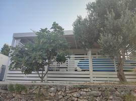 Two Roses Mobile Home: Jezera şehrinde bir tatil parkı