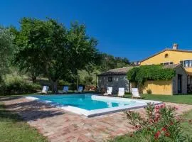 CASALE VERDICCHIO 10&2, Emma Villas