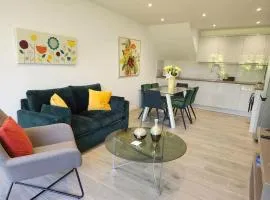 Paradigm Court, Modern 3-Bedroom Flat 1, Oxford