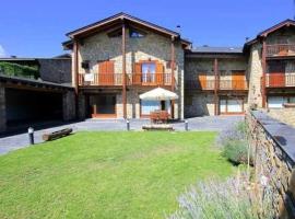 Casa de piedra y madera vistas al Cadí, cabana o cottage a Bellver de Cerdanya