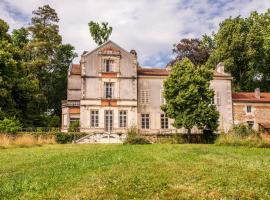 Le Domaine de Langlardie, помешкання для відпустки у місті Soudat