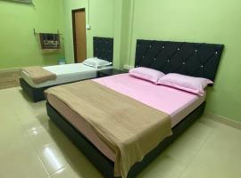 Homestay IJAA, hotel u gradu 'Marang'