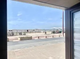 BEACH apartment met directe toegang tot het STRAND !