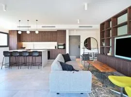 Modern 3BR retreat in the Old North by HolyGuest