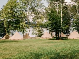 SolinaGlamp - Namioty nad Jeziorem Solińskim, luxusní kemp v destinaci Polańczyk