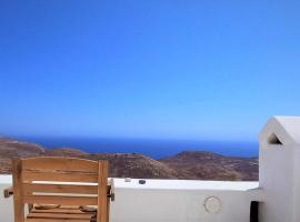 WabiSabi Serifos Chora w/ Spectacular Sea Views, cabaña o casa de campo en Serifos