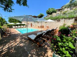 Spoleto Splash Casettaslps 45 Wifidishwasher - beautiful private garden, hotel in Strettura