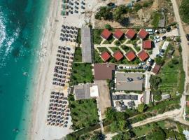 Bunec Beach Resort, hotel v destinaci Piqeras