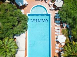 Viesnīca Hotel L'Ulivo pilsētā Džirasole