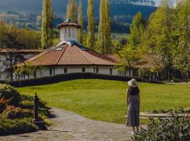 Amalurra Ecohotel & Retreat Center, hotel u gradu Artzentales