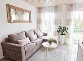 Ferienwohnung -Time to relax- bei Bamberg, mit herrlichem Blick auf das Maintal, Hotel in Viereth-Trunstadt