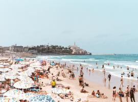 WOM Beach Pod Hotel - a member of Brown Hotels, hostel in Tel Aviv