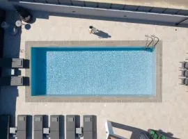 Monti Luxury Villa, with Heated Pool & Hot Tub
