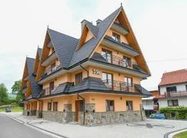 Pod Tatrami 2 - świetna lokalizacja, obok przystanku ski busa oraz restauracji, duży parking