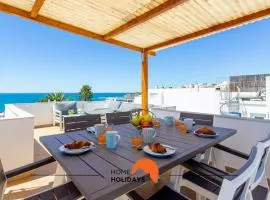 #086 Fish House by Home Holidays