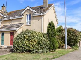 No 1 Mariner's Court, vacation home in Rosslare