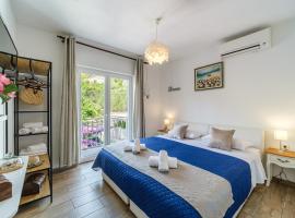 Rooms Anna, B&B i Milna