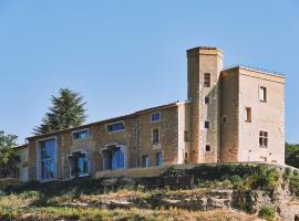 Domaine La Ferme HI bride, hotel v destinaci Villelaure