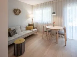 Dianthus Apartment