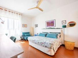 La casa dell'Adri B&B con camino: Montevarchi'de bir otel