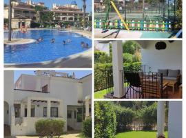 Costa Ballena!!! House on Mediterranean Coast with pool and golf!!! Dúplex!!!, hotel in Costa Ballena