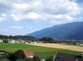 Apartment mit Terrasse und Bergblick, apartamento em Lendorf