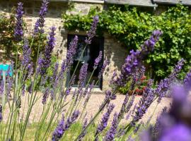 L'Hôtié de Brocéliande à Paimpont, au coeur des sites naturels et légendaires, Hotel in Paimpont